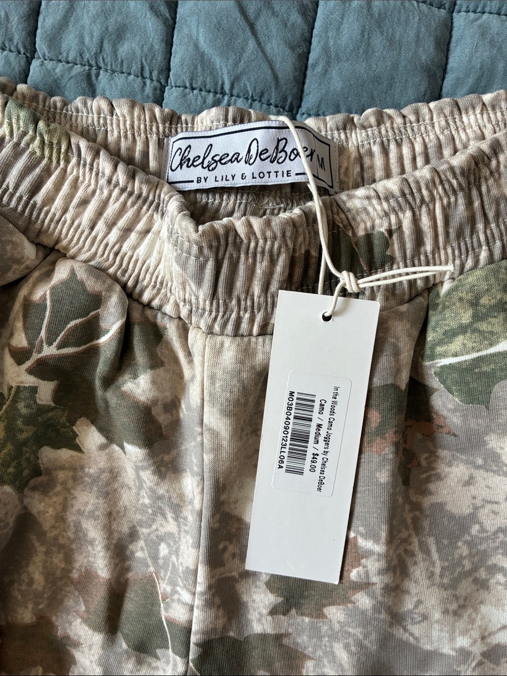 Chelsea DeBoer By Lily & Lottie Women's Camouflage Joggers - Tan Green